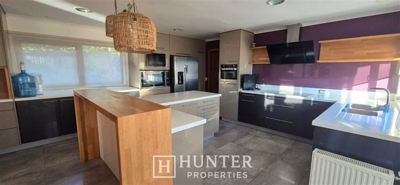 Parcela con casa de 580 m2 en venta de 5D/6B en Puerto Montt