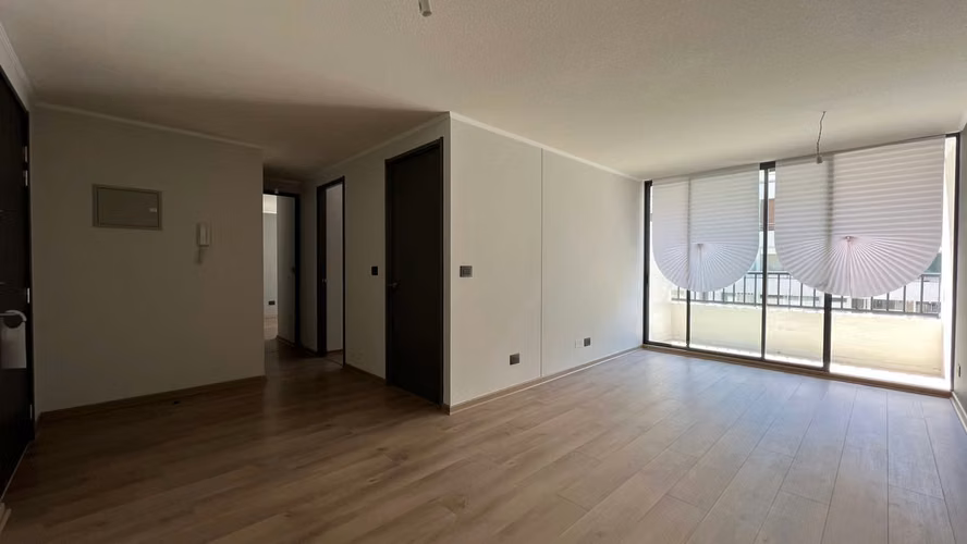 Departamento 2D/2B en Carmen 121, Santiago Centro — Sin comisión — A pasos de Metro Santa Lucía