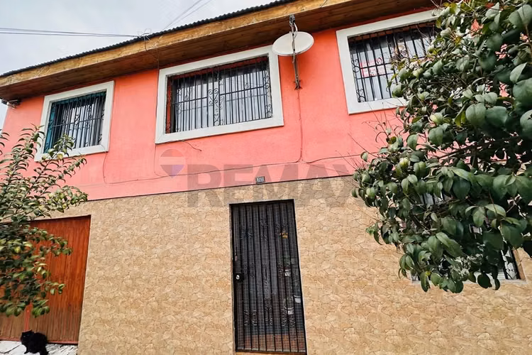 Terreno con 3 casas independientes. - Imagen 2