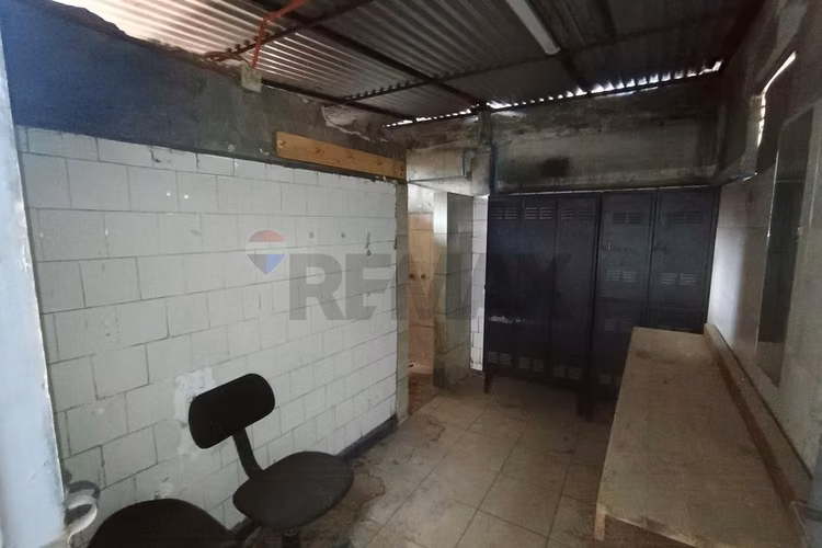 Arriendo conversable propiedad comercial trifásica