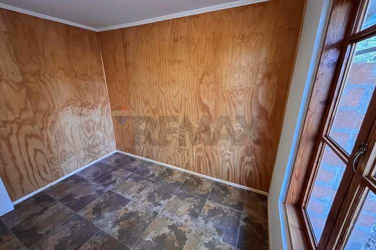 Se arrienda renovada casa en olmué.