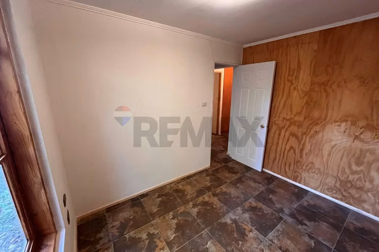 Se arrienda renovada casa en olmué.