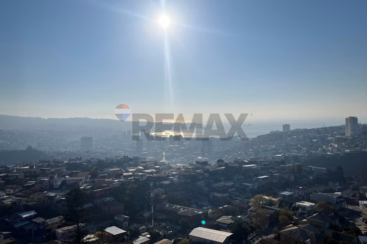 Espectacular vista para vivir en valparaíso…!! - Imagen 1