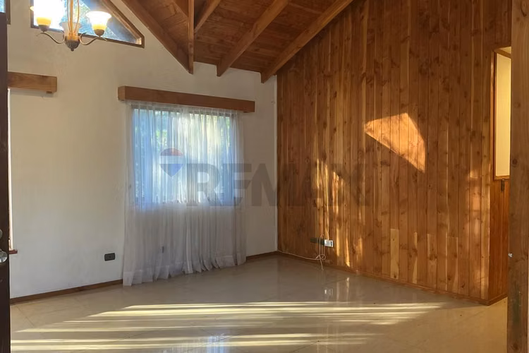 Casa en venta a minutos del centro pucón