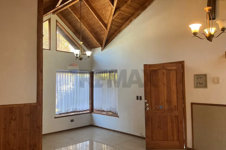 Casa en venta a minutos del centro pucón