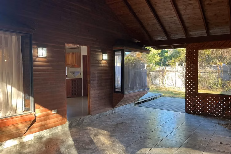 Casa en venta a minutos del centro pucón