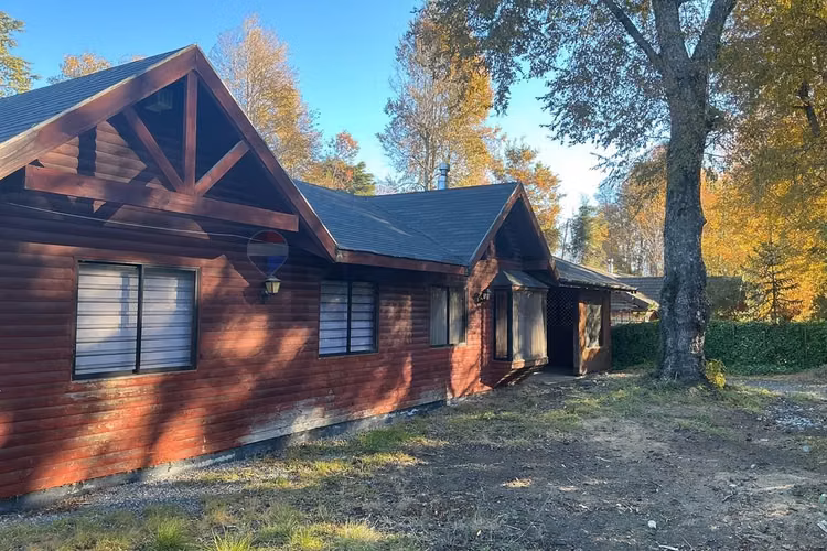 Casa en venta a minutos del centro pucón