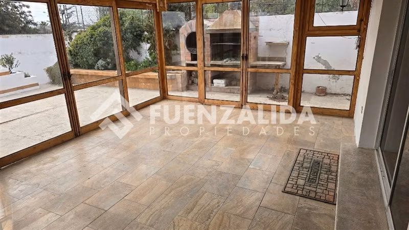 Casa en arriendo de 6 dorm., Juan Cisternas, en La Serena