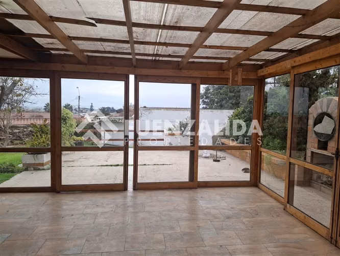Casa en arriendo de 6 dorm., Juan Cisternas, en La Serena