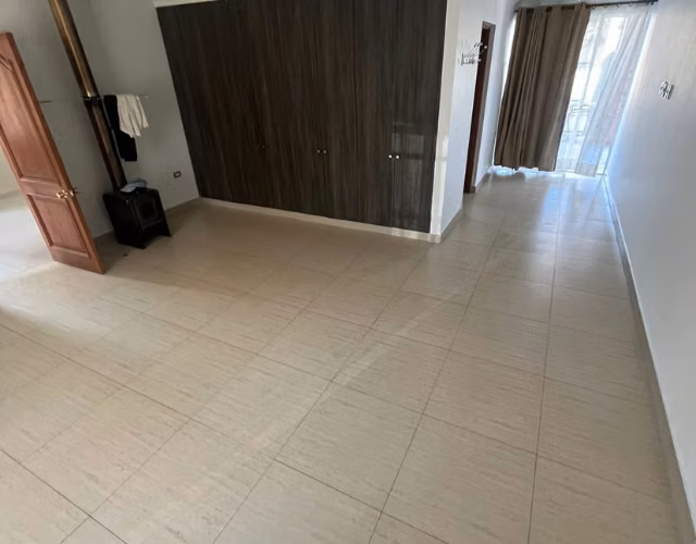 Parcela con 2 Hermosas casas en Calera de Tango