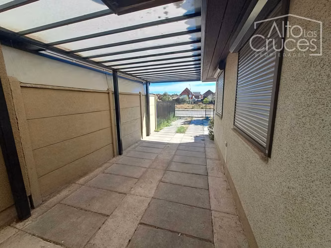 Casas en Valles del Country - A pasos del Colegio Las Rastras