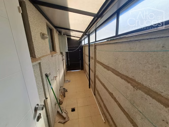 Casas en Valles del Country - A pasos del Colegio Las Rastras