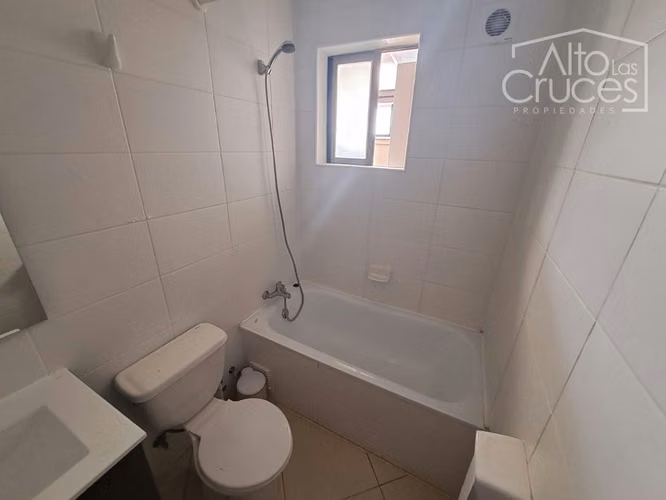 Casas en Valles del Country - A pasos del Colegio Las Rastras