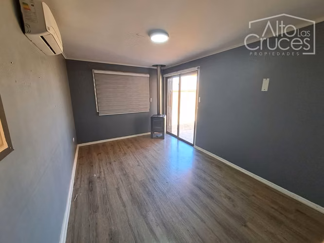 Casas en Valles del Country - A pasos del Colegio Las Rastras