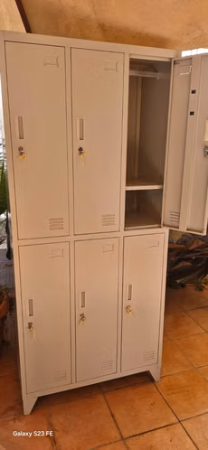 LOCKERS METALICO 3 CUERPOS 6 PUERTAS - Imagen 4