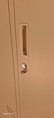 LOCKERS METALICO 3 CUERPOS 6 PUERTAS - Imagen 5
