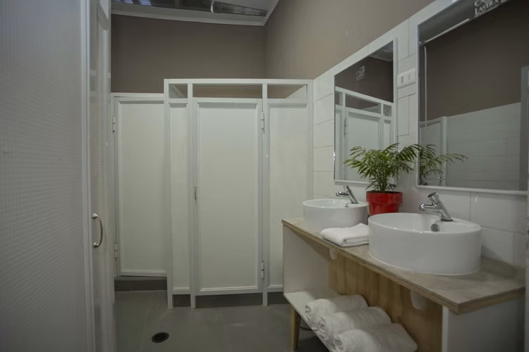 HOSTAL COMERCIAL CASA LASTRA