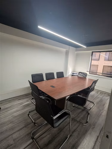 Oficina en arriendo el Golf Las Condes