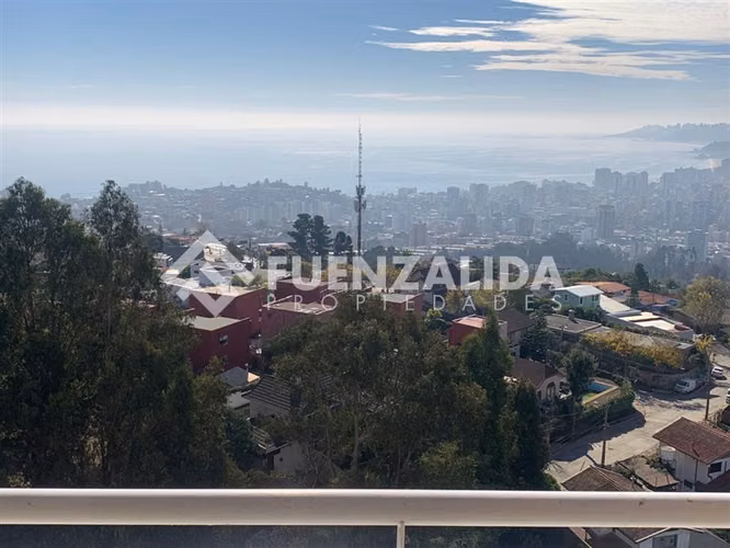Departamento en venta de 3 dorm. en Viña del Mar