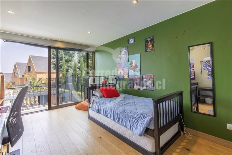 Casa en arriendo de 7 dorm. en Lo Barnechea Espectacular