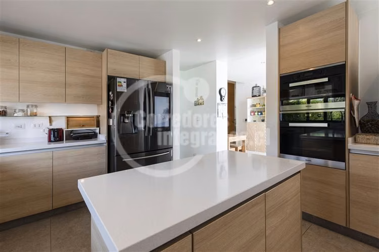 Casa en arriendo de 7 dorm. en Lo Barnechea Espectacular