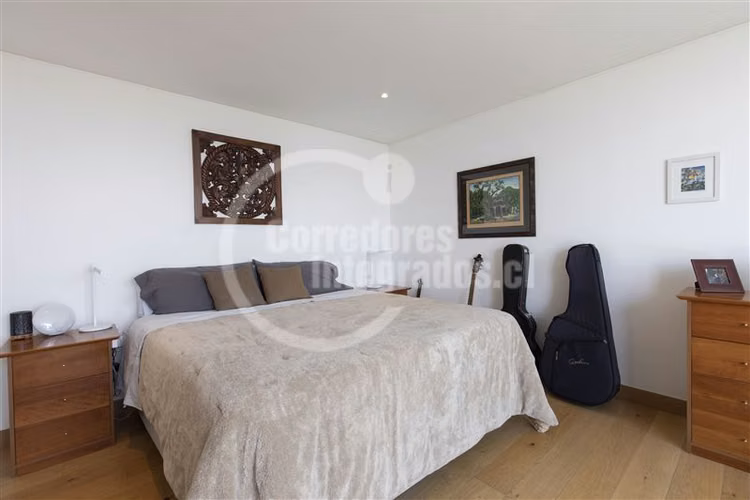 Casa en arriendo de 7 dorm. en Lo Barnechea Espectacular