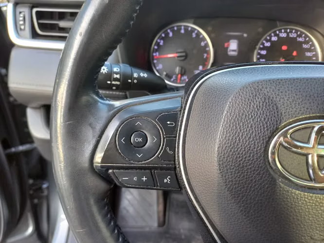 Toyota Rav4 2.0 XLE 4X2 CVT AT 5P 2021 - Imagen 18