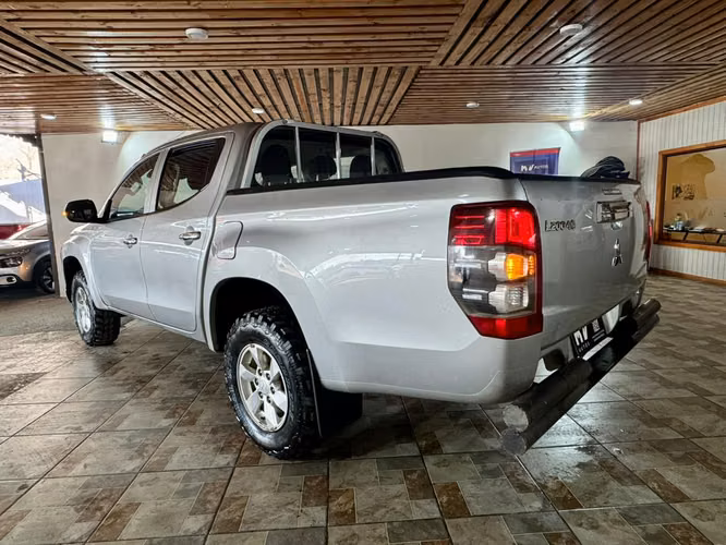 MITSUBISHI L200 KATANA CRT
