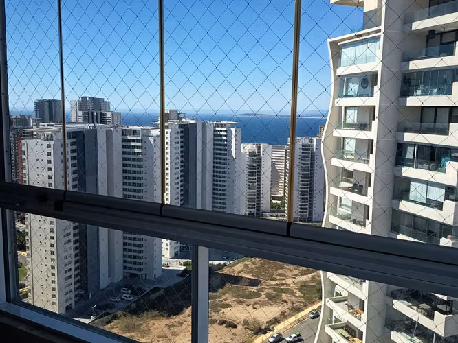Costa de Montemar Depto. Funcional 3D + 2B con vista parcial al mar
