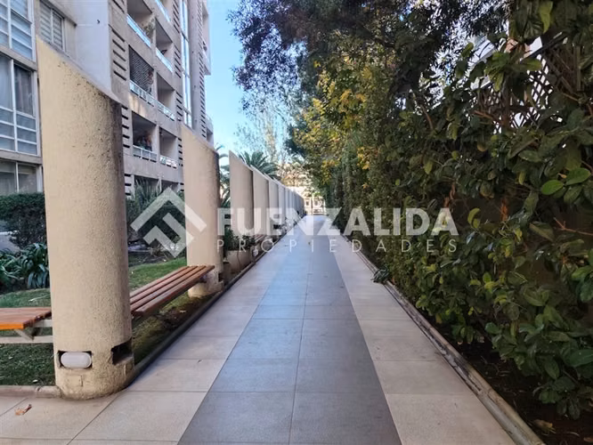 Departamento en venta de 2 dorm. en Macul - Imagen 2