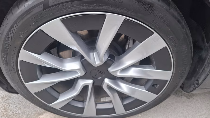 TESLA MODEL 3 LONG RANGE 4WD 2024