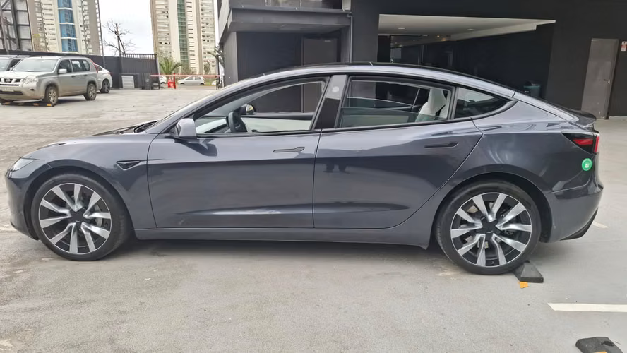 TESLA MODEL 3 LONG RANGE 4WD 2024