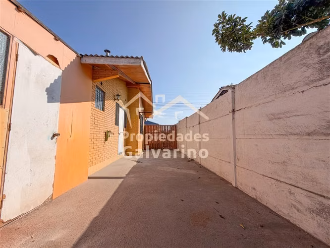 Casa en venta de 2 dorm. en Bosque San Carlos, Coquimbo
