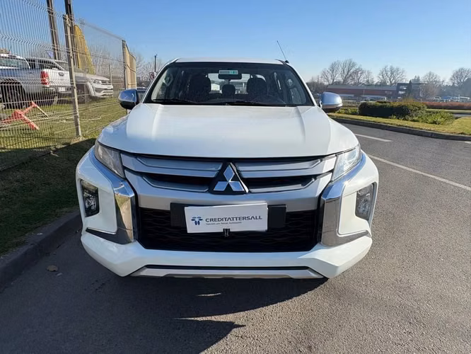 MITSUBISHI L200 2022 - Imagen 3