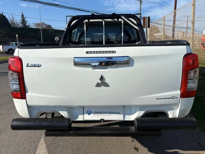 MITSUBISHI L200 2022 - Imagen 7