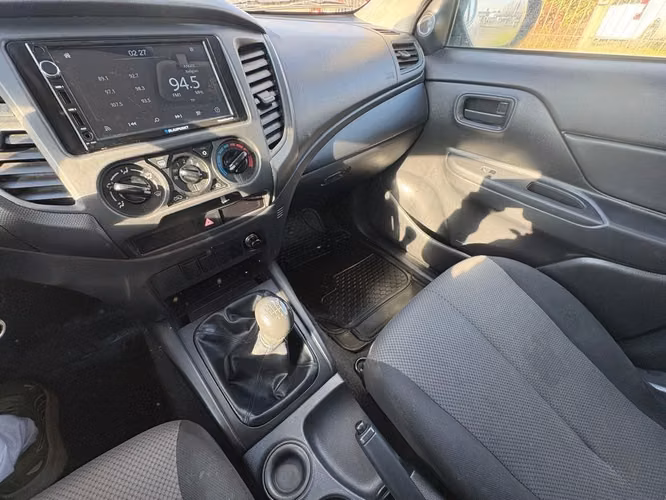MITSUBISHI L200 2022 - Imagen 10