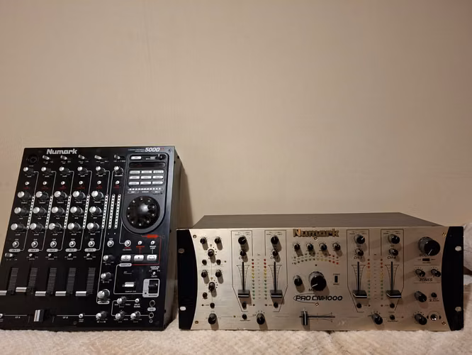 Mixer Numark Modelo 5000FX