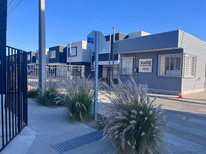 Hermosa casa nueva en arriendo Quillota Calle las Rosas 985