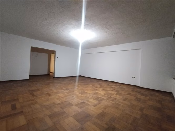 SE VENDE AMPLIO DEPARTAMENTO CALLE ECUADOR VIÑA DEL MAR