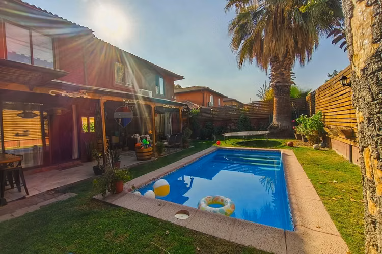 Hermosa casa peñalolen 3d+3b+3e