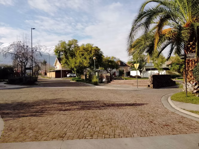 AVENIDA CONSISTORIAL/ VISTA CORDILLERA (166531)