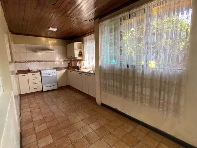 Venta de amplia casa en Quinta Normal  (166518)