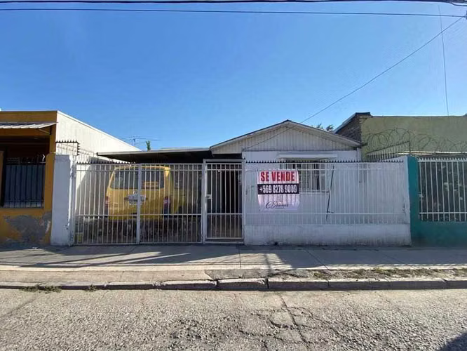 Venta de amplia casa en Quinta Normal  (166518)