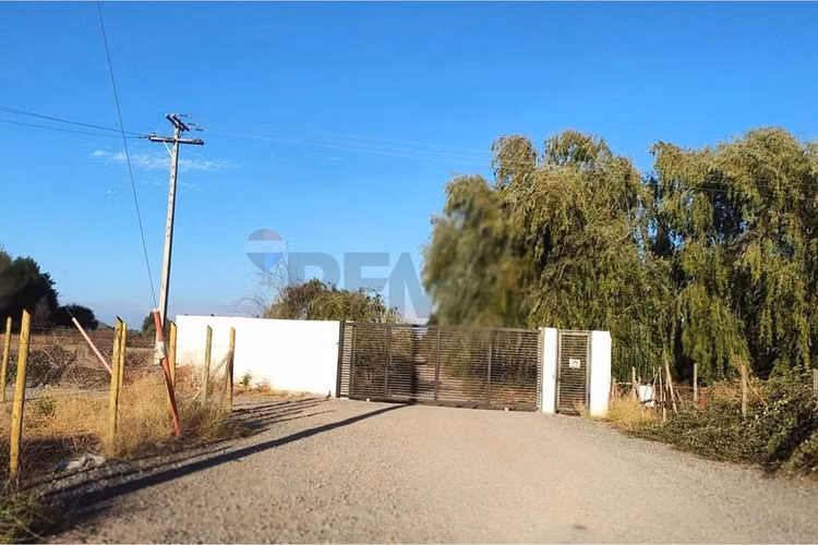 Terreno de 4700 m2 en olivar bajo