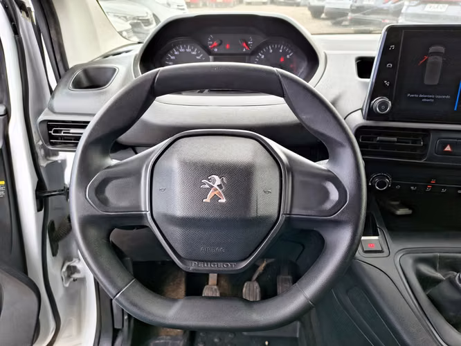 PEUGEOT PARTNER 2024
