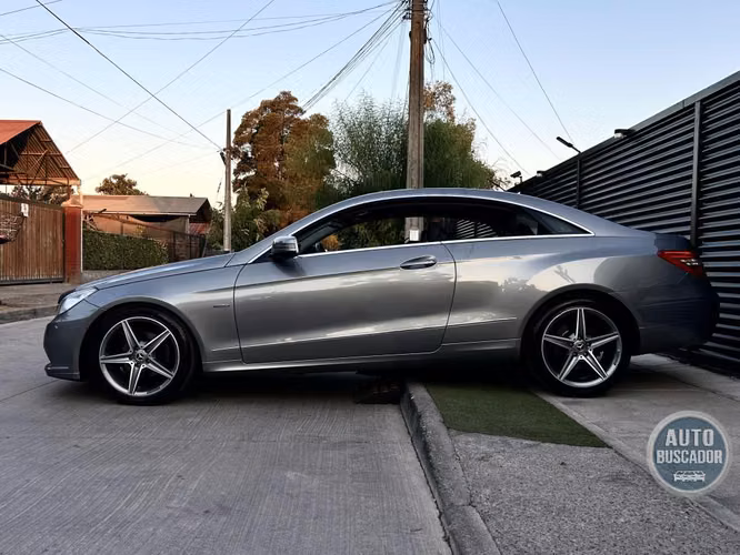 MERCEDES BENZ E250 1.8 TURBO