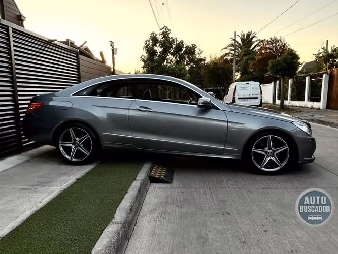 MERCEDES BENZ E250 1.8 TURBO