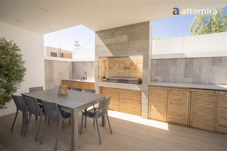 Casa en Cond la portada en arriendo de 4 dorm. en Iquique - Imagen 12