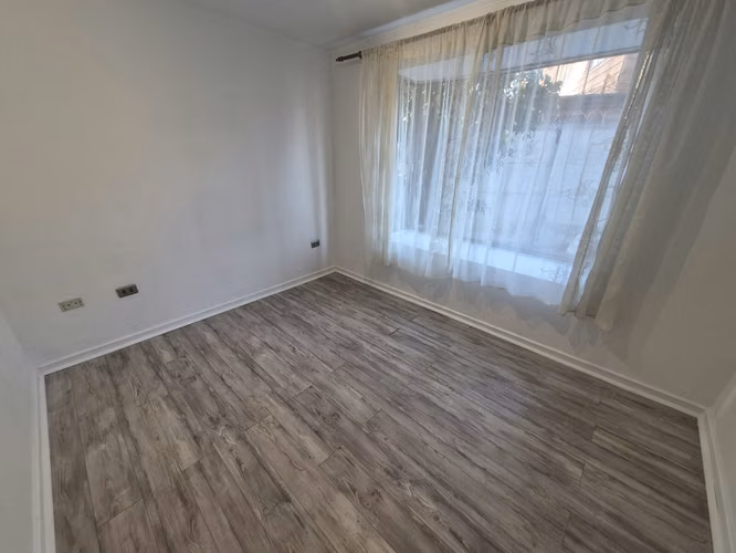 ARRIENDO EN ALTOS DEL PARQUE II