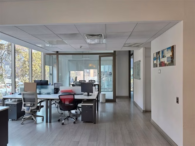 Oficina en Arriendo en Providencia / Edificio Plaza Suecia - Imagen 9